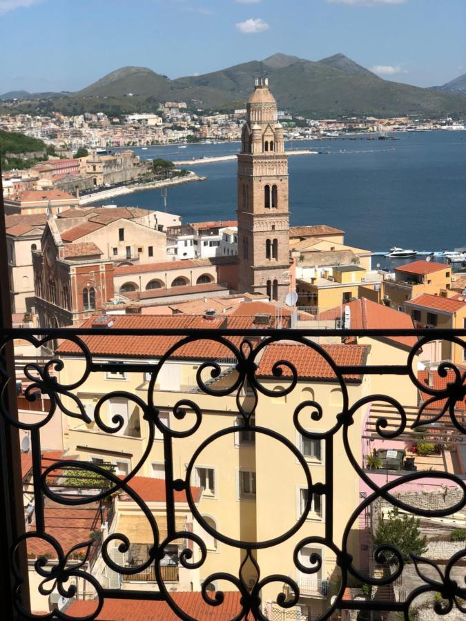 Le Suite Guarinelli B&B Gaeta Exterior foto