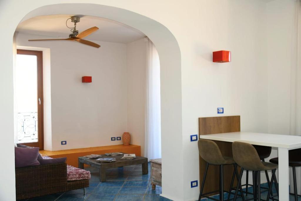 Le Suite Guarinelli B&B Gaeta Exterior foto